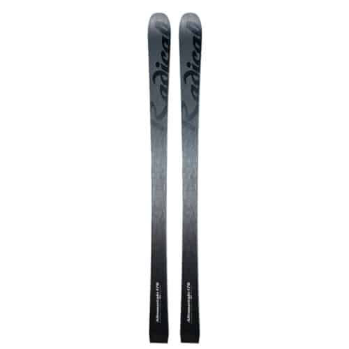 Radical Shop overview 11 Auf der Piste präzise, daneben souverän – der Allmountain-Ski mit 84 mm unter der Bindung.